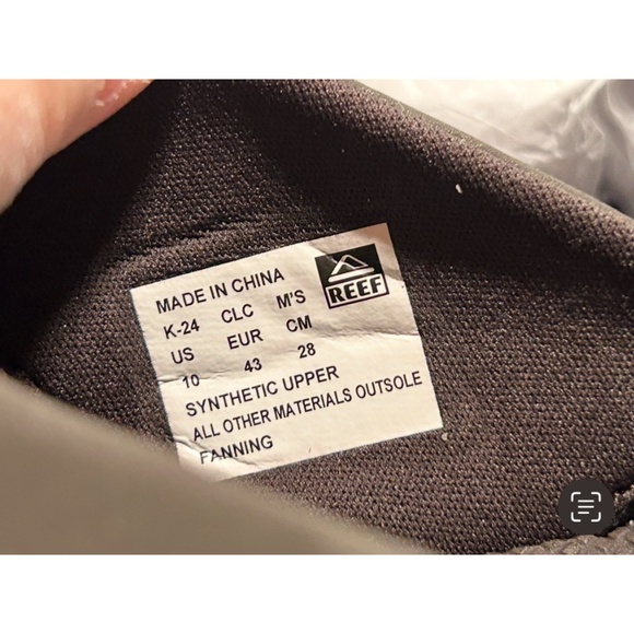 Reef Fanning Flip Flops with Bottle Opener Brown/Green/Gum Mens 10 - Picture 10 of 16